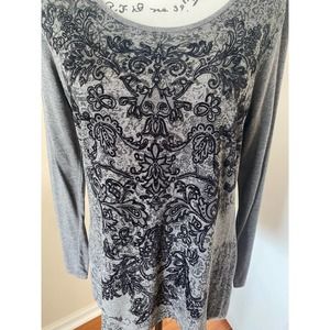 Women’s Hannah Size Medium Long Sleeve Pullover Shirt